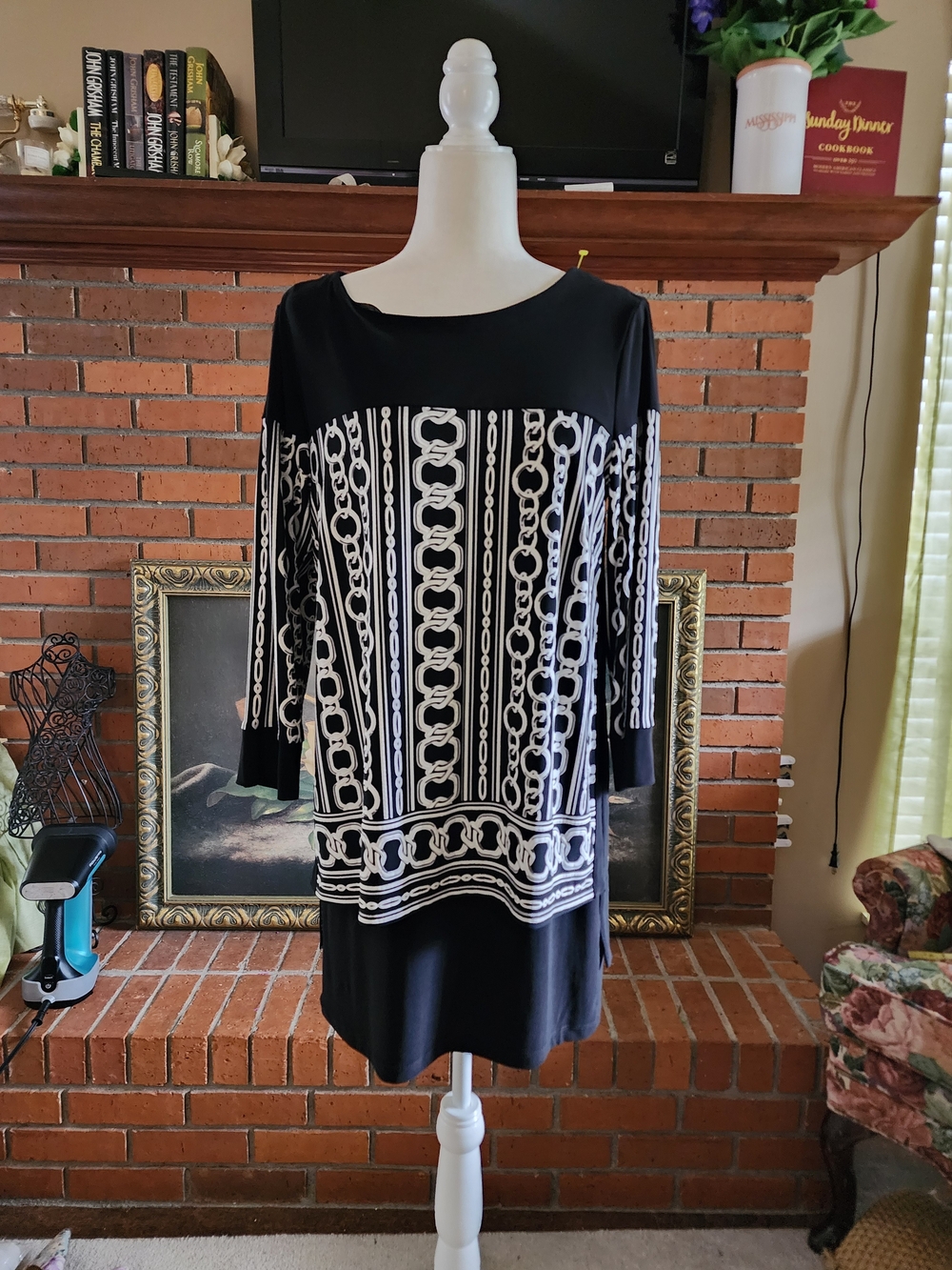 Frank Lyman Design Black and White Chain-Print Midi Dress